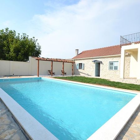 Villa Pistan Murvica  Стая снимка