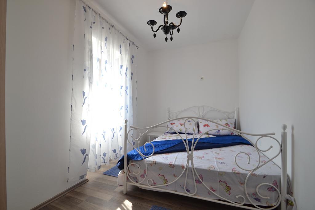 Villa Pistan Murvica  Стая снимка