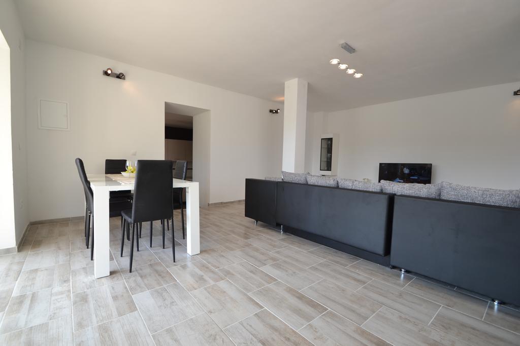 Villa Pistan Murvica  Стая снимка