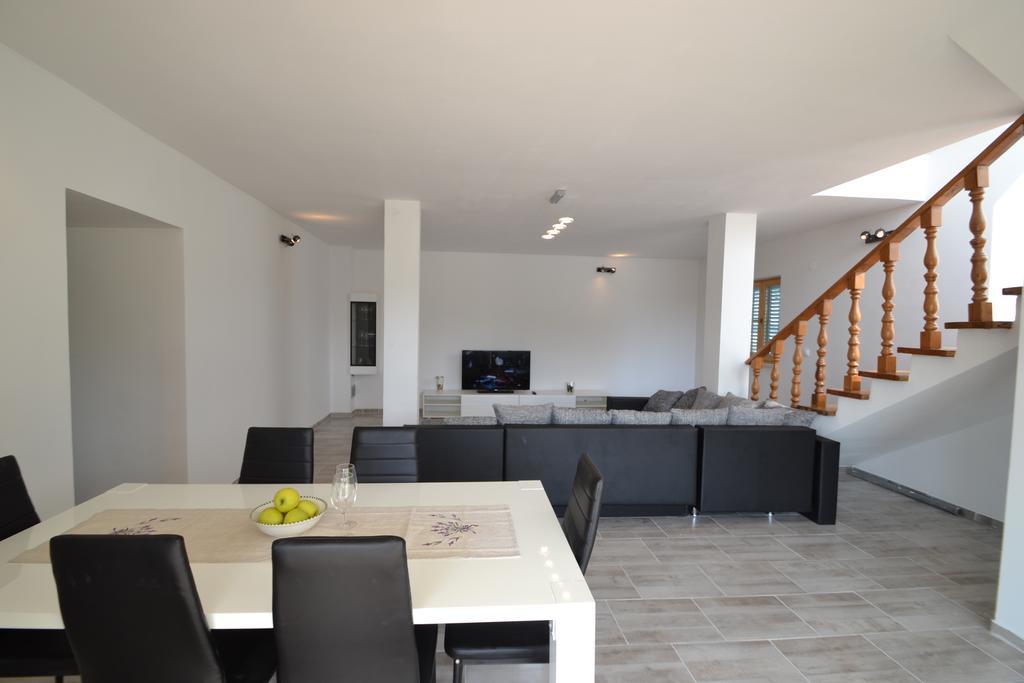 Villa Pistan Murvica  Екстериор снимка