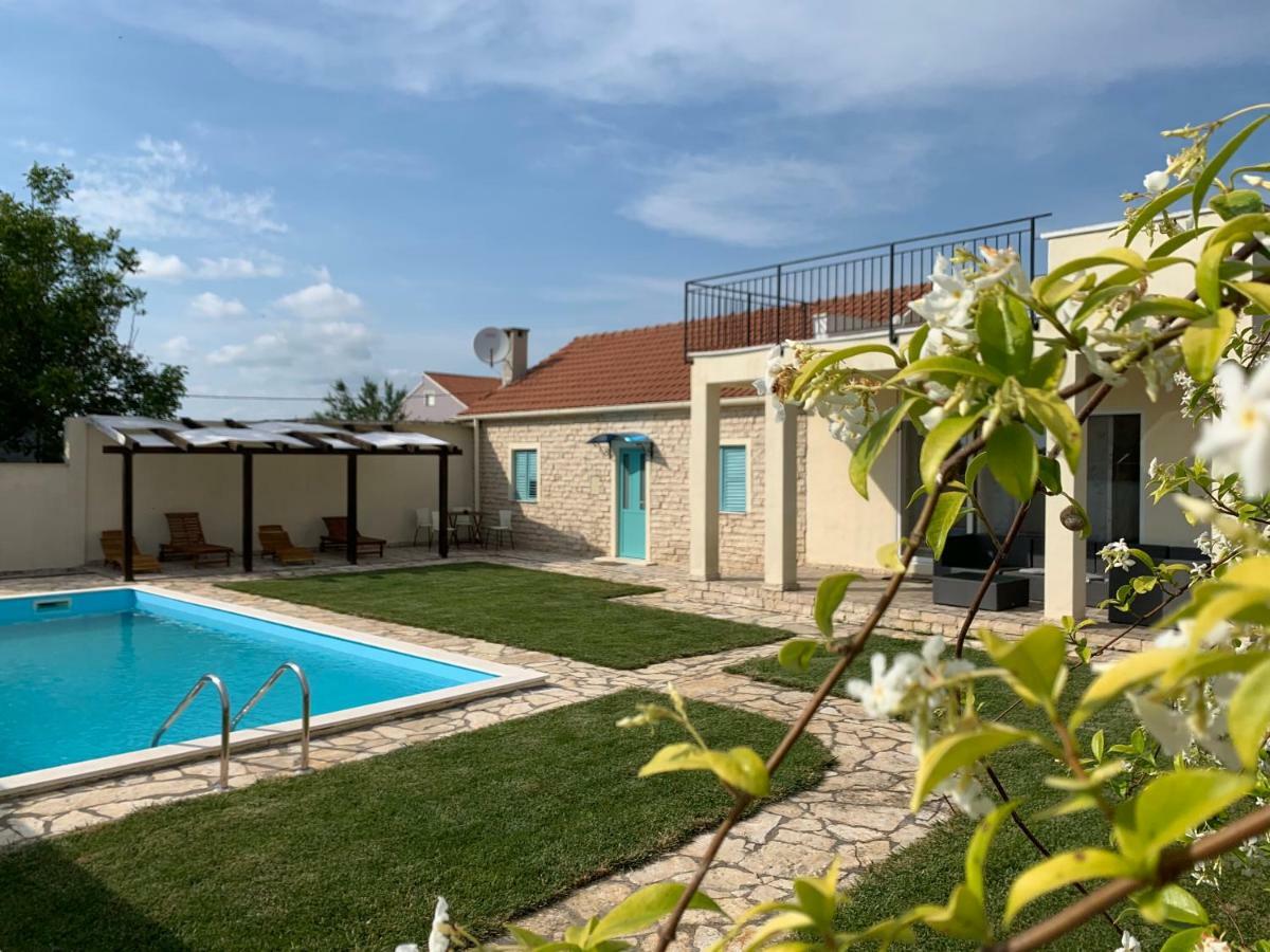 Villa Pistan Murvica  Екстериор снимка